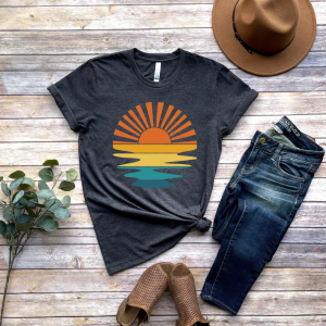 Retro Sunset Rays Wavy Shirt