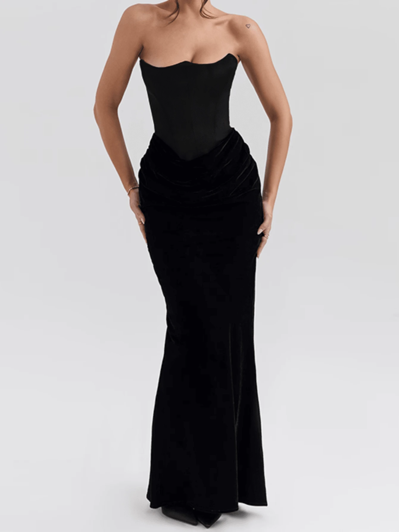 Black Velvet Strapless Pencil Dress with Waist Tie | Size EU Size 38 (M) - Image 7